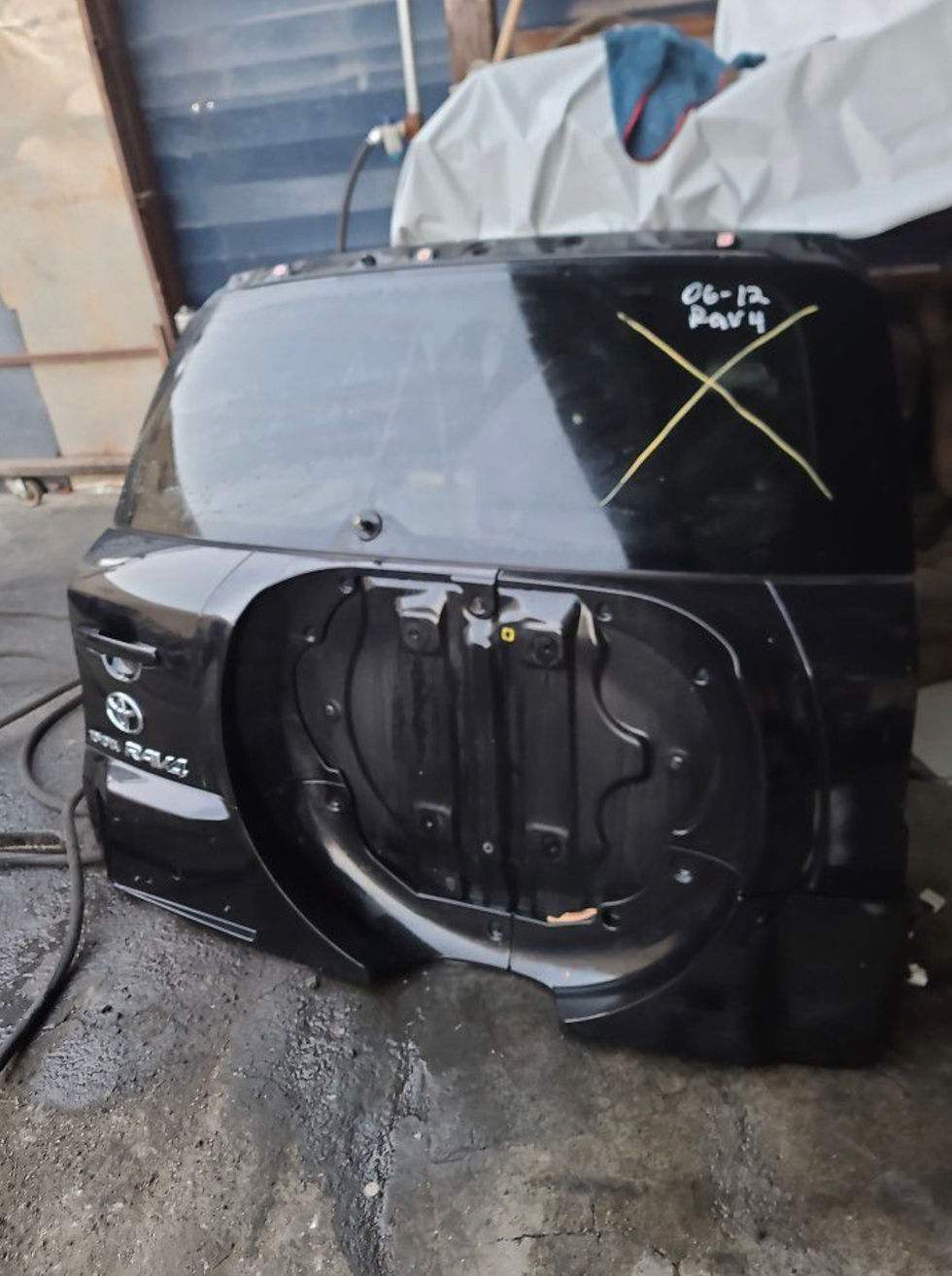 Miniatura: 2006-2012 Toyota RAV4 Tailgate Liftgate Hatch Back Door