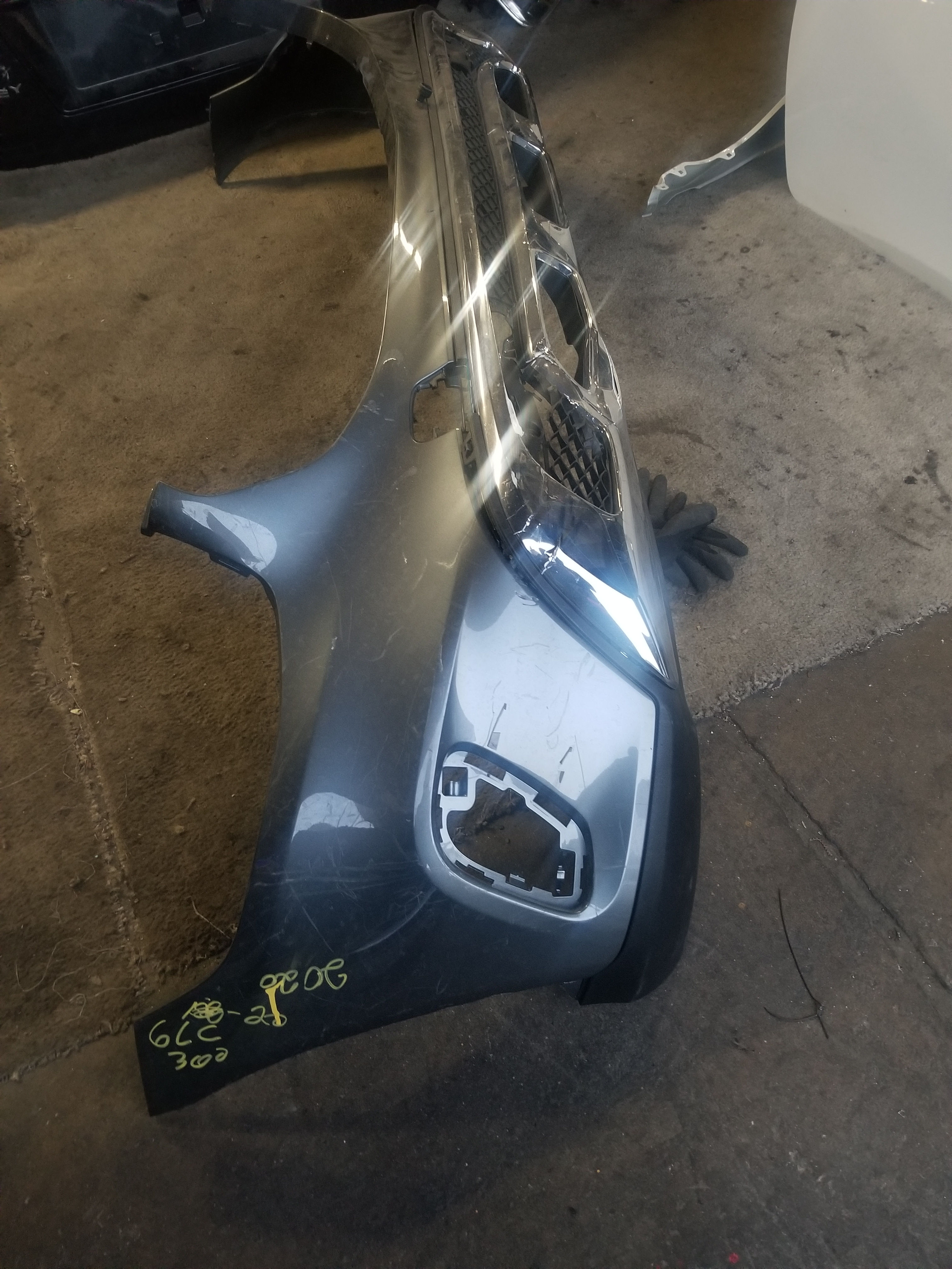2020 mercedez glc 350 front bumper 