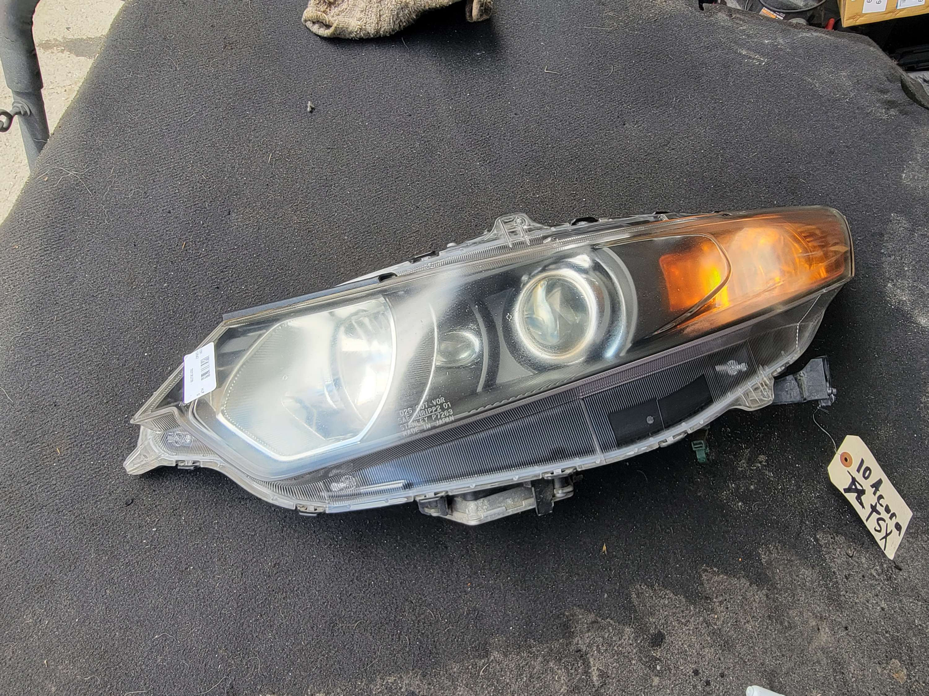 09/12 Acura tsx left headlight 