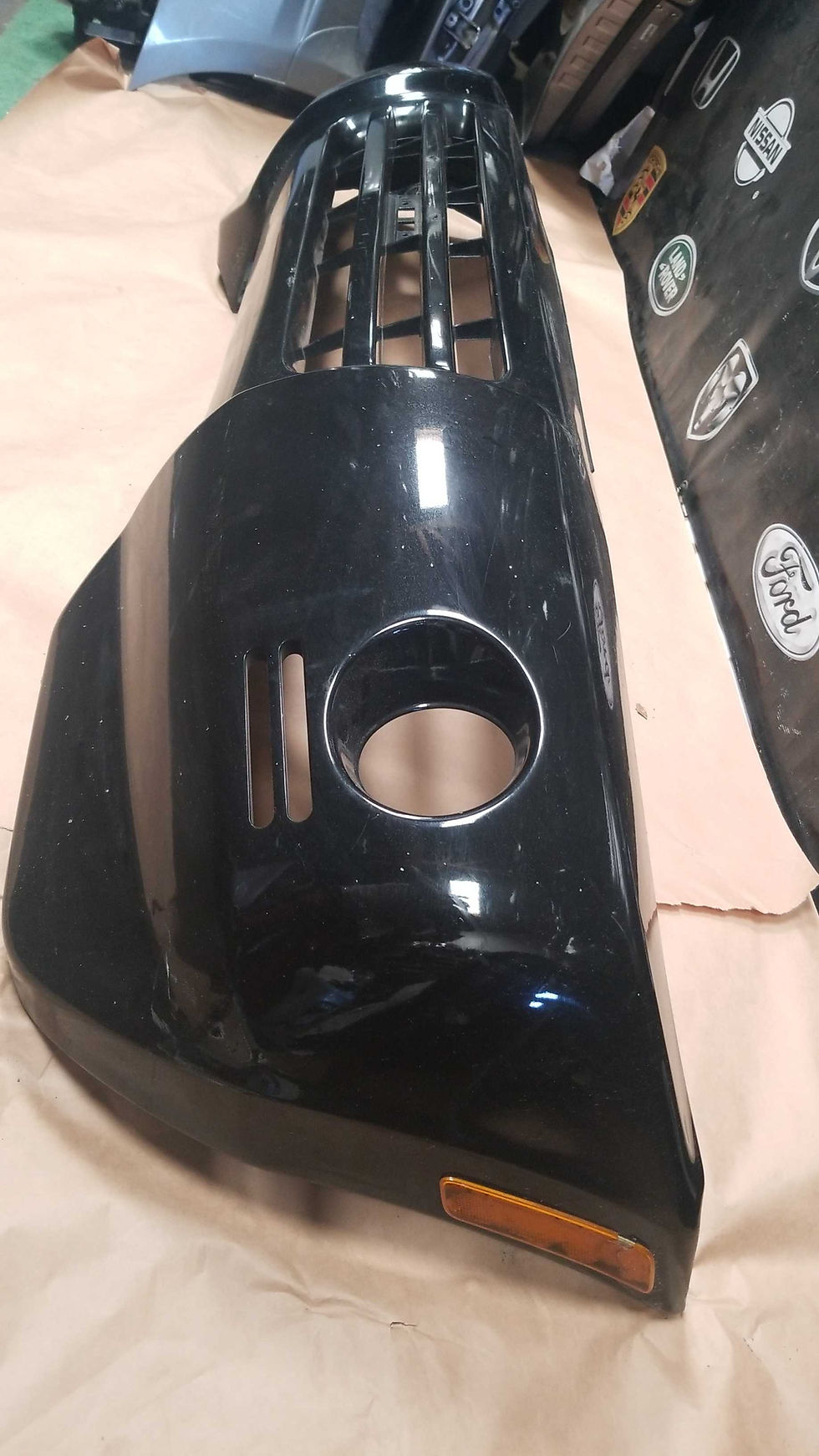 Thumbnail: 2003. 04.05.06 Mitsubishi Montero limited full size front bumper cover as is con