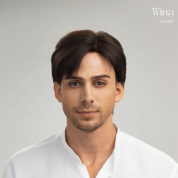 Men's wigs have become an effective aesthetic solution, helping to cover imperfections and restore a natural appearance
