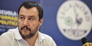 Matteo Salvini e le nuove carte d'identita elettroniche