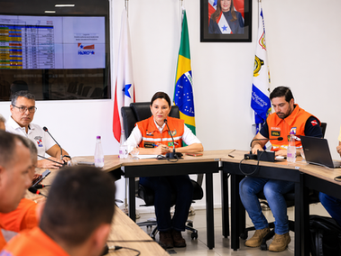 Forte chuva em Belém provoca crise e governo cria força-tarefa para socorrer famílias