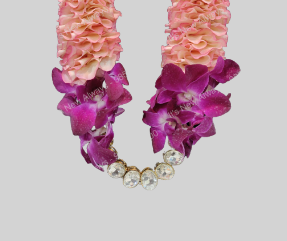 Thumbnail: Orchids and Jumelia garland
