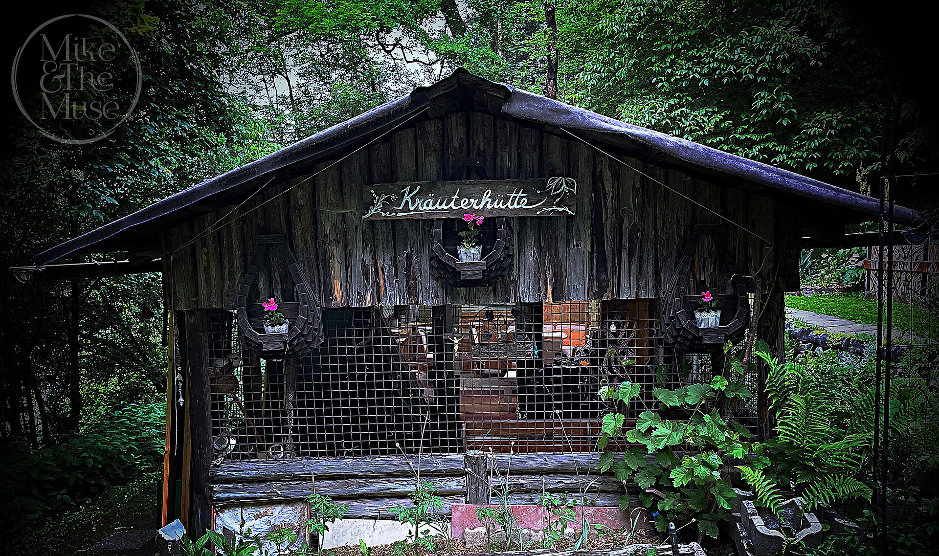 Kräuterhütte im Garten