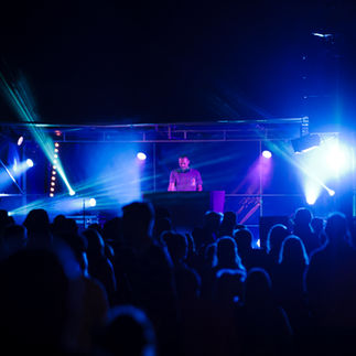 DJ, Manu vous fait danser jusqu'au bout de la nuit !