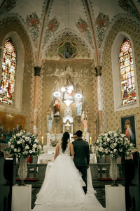 Wedding ceremony in a French Riviera church