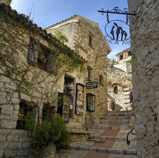 Historic streets of the village of Èze