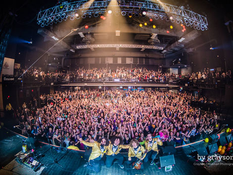 Pigeons Playing Ping Pong Celebrates "New Year's stEVE" With Steve-Themed Setlist