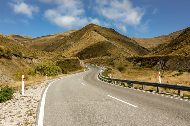 Crown range road new zealand