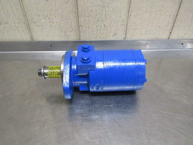 Thumbnail: OEM Parker TF0405BW030AAAH Hydraulic Motor Torqmotor 24.7 cu.in