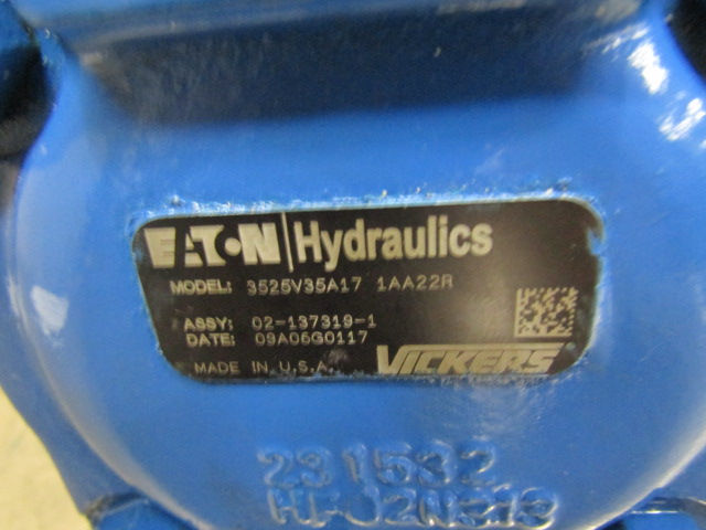 Thumbnail: OEM Vickers 3525V35A-17-1AA22R Hydraulic Vane Pump Double Tandem Pump