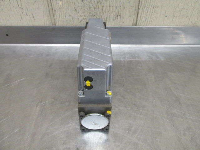 Thumbnail: Rexroth 0811404141 Hydraulic Proportional Valve 4WRPE-6-E32SJ-21/G24K0/A1M