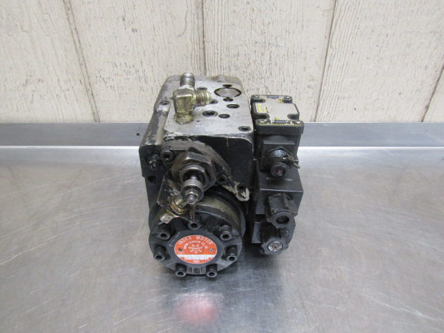 Thumbnail: Nippon IS-100-2PM-1AH0-HB-53 Gerotor Index Motor Hydraulic Motor & Valves