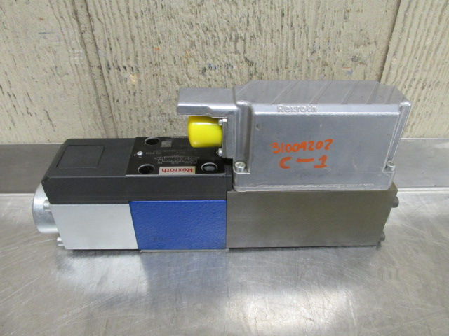 Thumbnail: Rexroth 0811404141 Hydraulic Proportional Valve 4WRPE-6-E32SJ-21/G24K0/A1M
