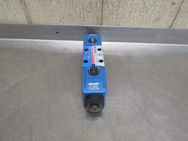 Thumbnail: OEM Vickers KDG4V-3-2C07N-Z-M-U-H7-60 Hydraulic Proportional Solenoid Valve