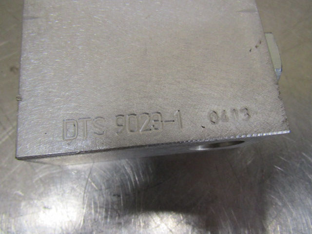 Thumbnail: DTS-9023-1 Hydraulic Directional Control Valve w/Vickers PRV1-10-S-0-12/