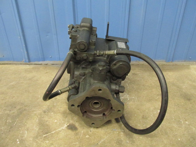 Thumbnail: Danfoss Eaton 3321-M0D Hydraulic Piston Pump Transmission Hydrostatic