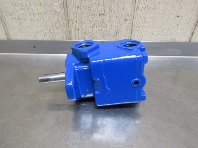 Thumbnail: Eaton Vickers M2U-2S35S-1C-10 Hydraulic Vane Motor 2.29 cu.in