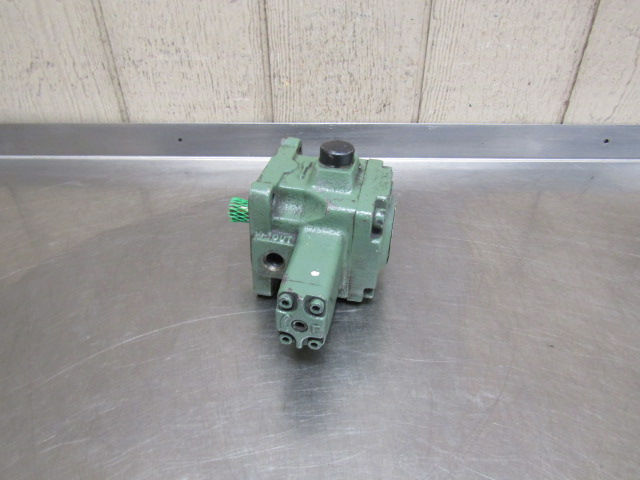 Thumbnail: Nachi VDR-1B-2A3-22 Hydraulic Vane Pump 40 L/min 10.56 GPM