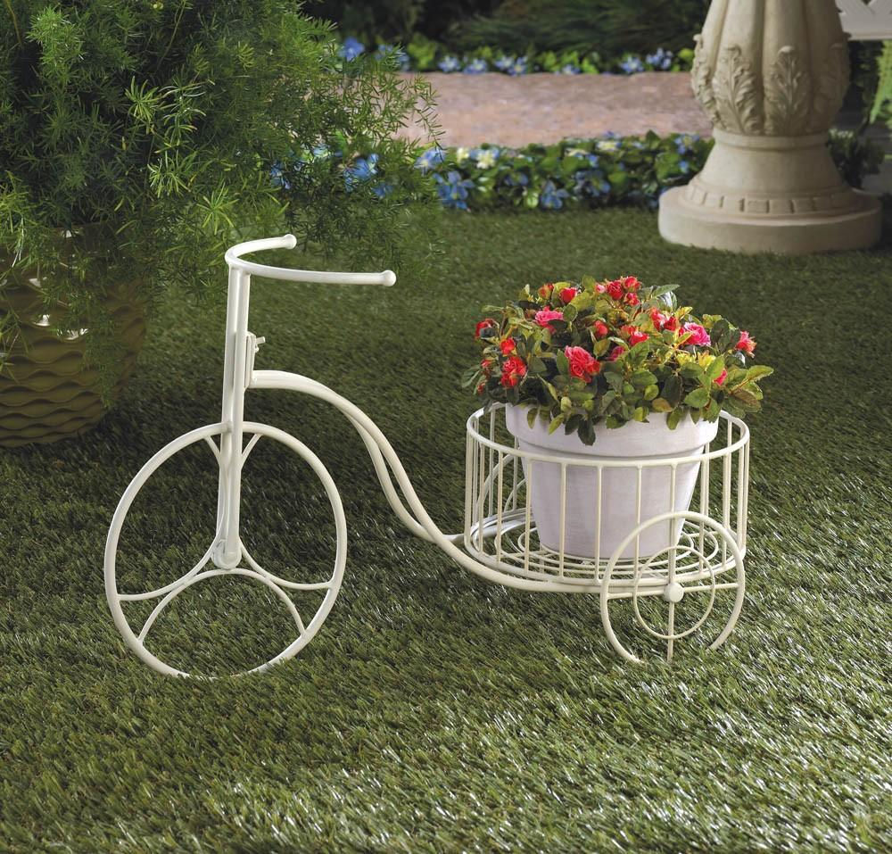 WHITE TRICYCLE PLANT DISPLAY