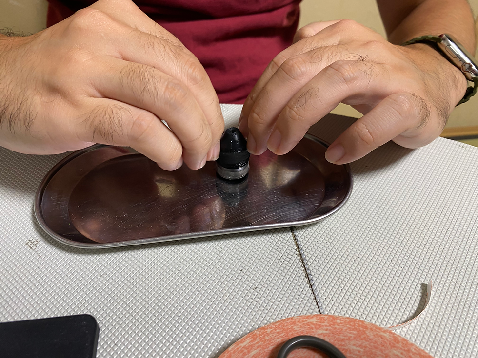 タイヤ接着コーン