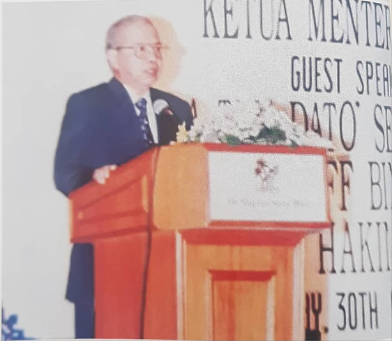 The Annual Dinner and Pre Dinner Talk on 30th October 1999 6.jpeg