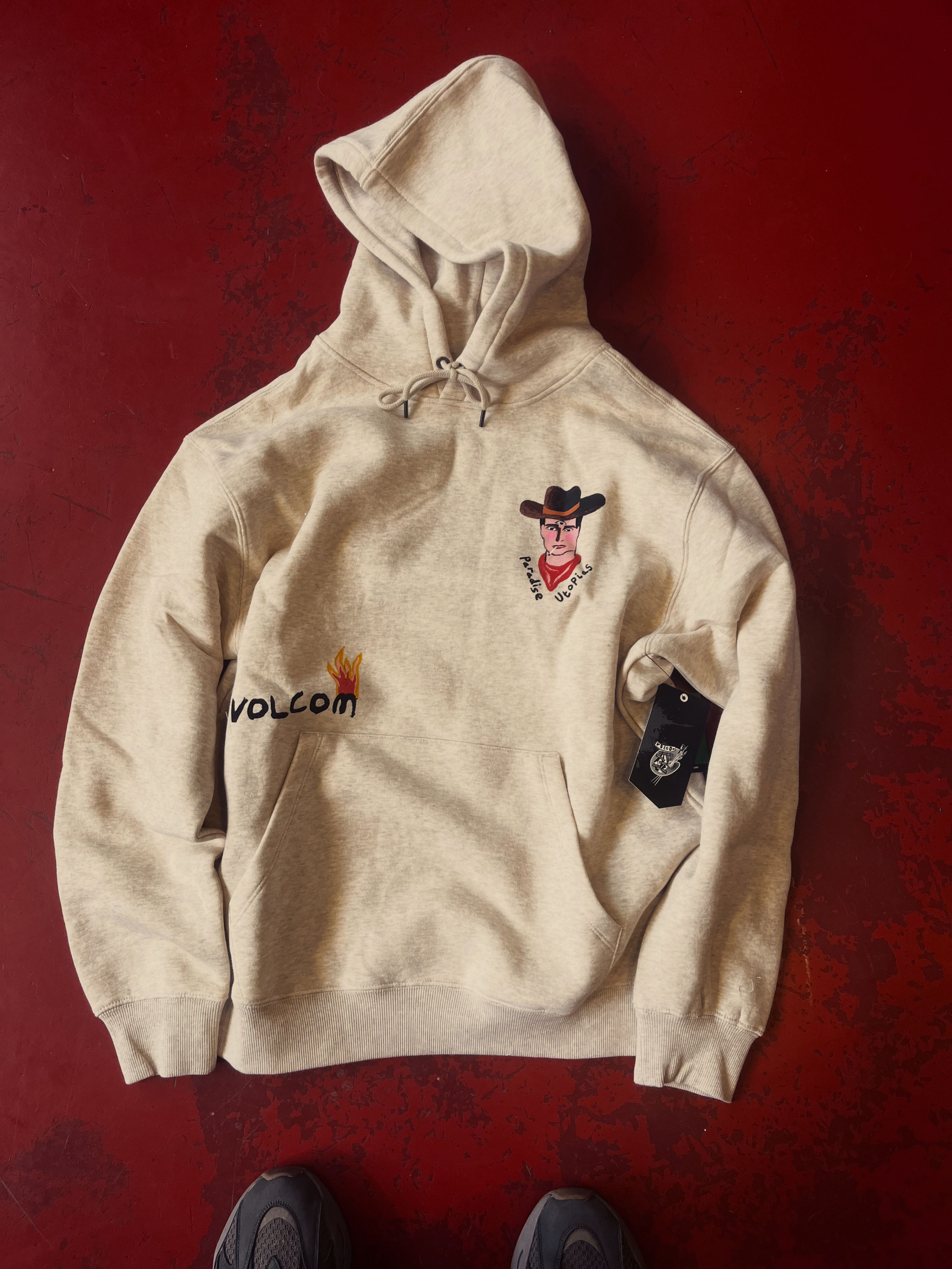 Volcom sweater