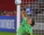 Atajando un penal en la semifinal de la Copa América 2025. Instagram @kate_tapia