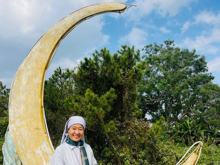 Dat Lat, the road of the heart (Vietnam)