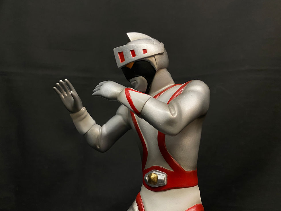 Thumbnail: Silver Kamen Art Statue シルバー仮面 完成品