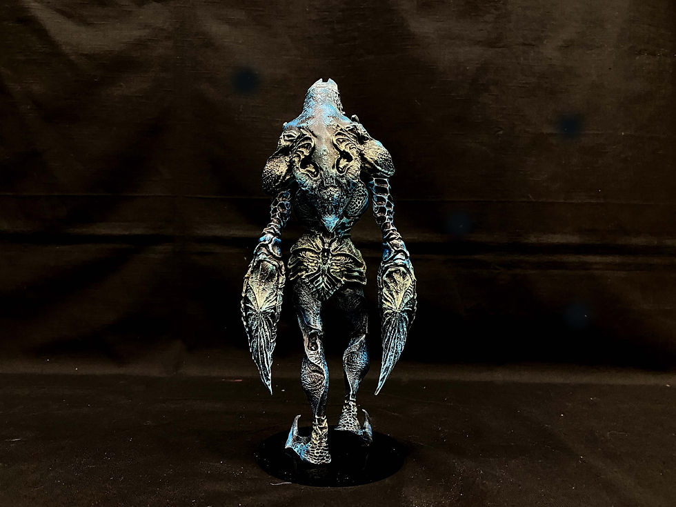 サムネイル： Artistic Interpretation of Baltan Seijin art statue