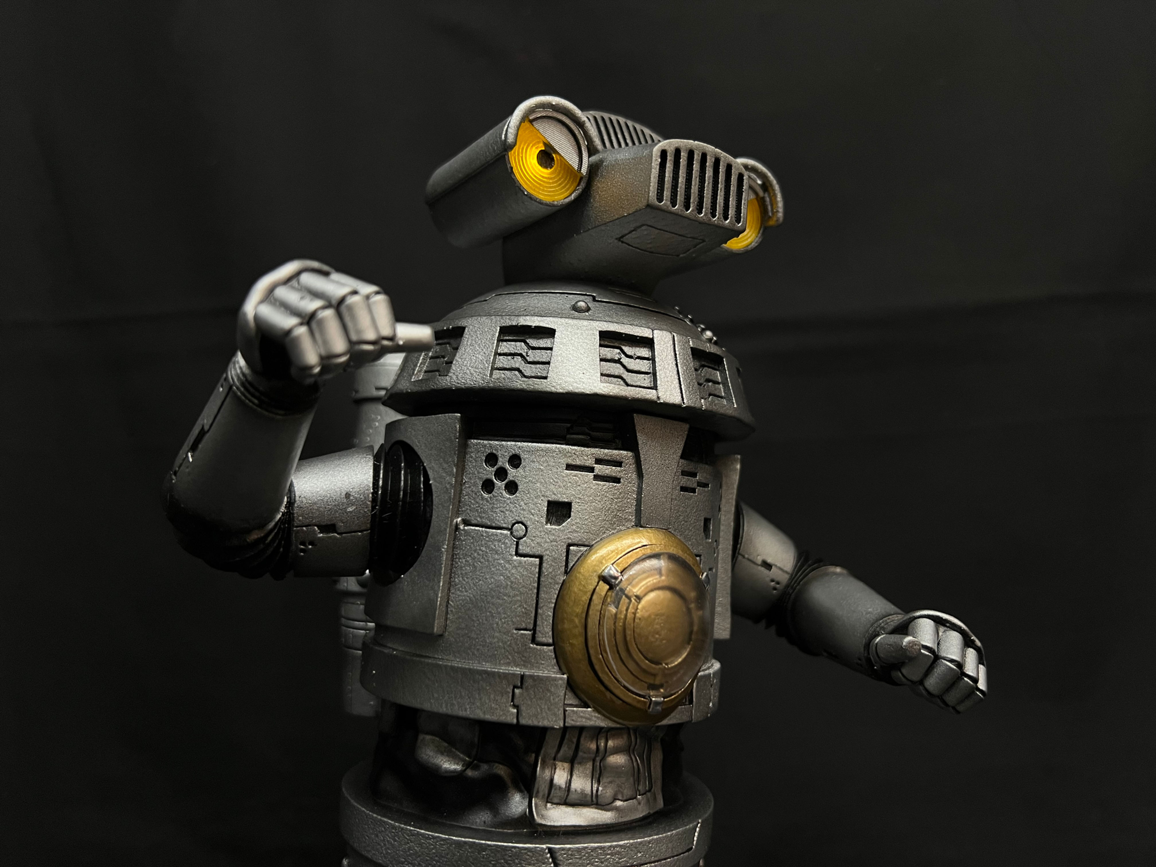 Sevenger Art Statue マメセブンガー攻撃を開始する 完成品