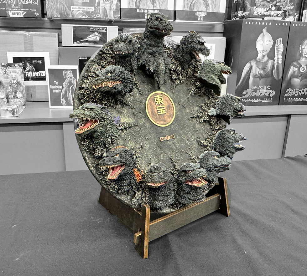 サムネイル： History Of Godzilla Mural Plaque Art Statue (One-Off) ゴジラの歴史完成品