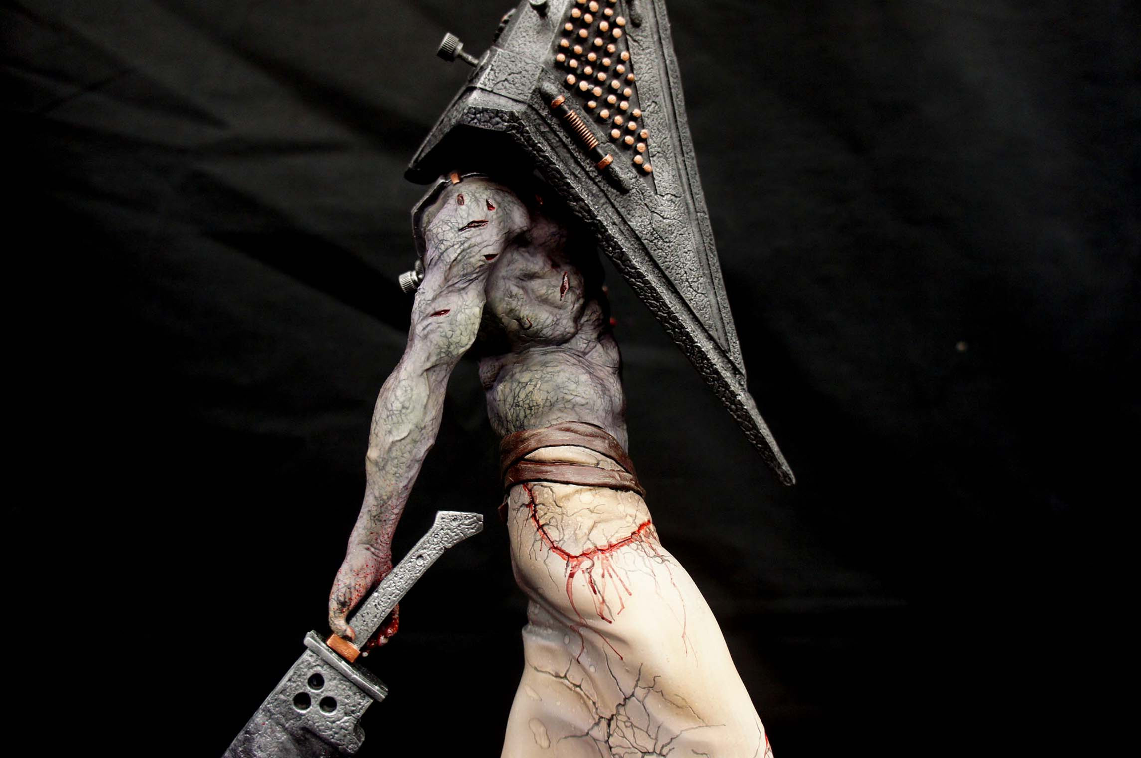 Silent Hill Bogeyman (Pyramid Head) 1:4 Art Statue 完成品