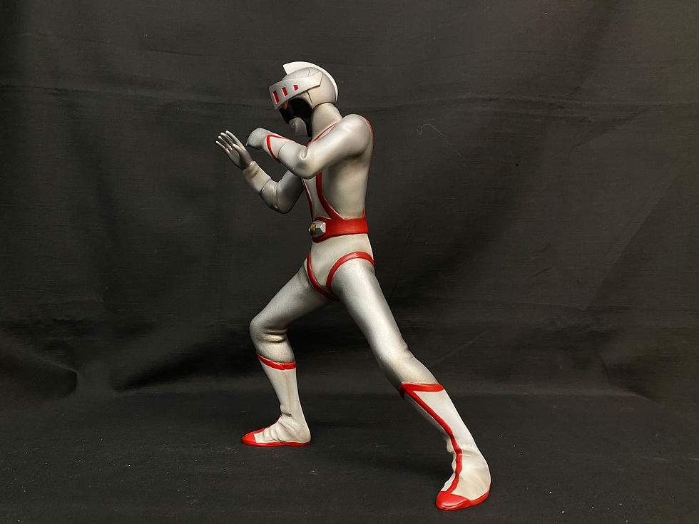 Thumbnail: Silver Kamen Art Statue シルバー仮面 完成品