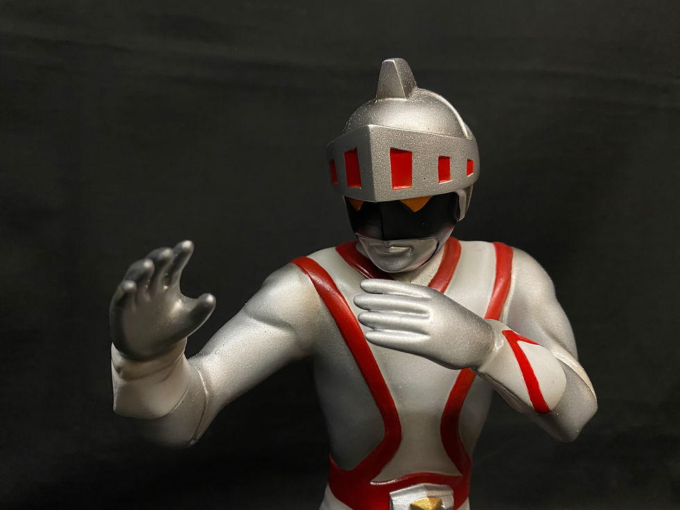 Thumbnail: Silver Kamen Art Statue シルバー仮面 完成品