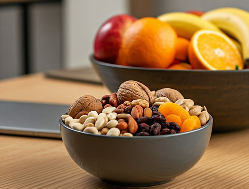 fruit-and-snacks-in-an-office_orig.jpeg