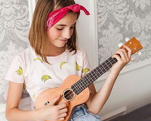Clases Ukelele Adolescentes.jpg
