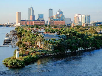 Fix and flip loans in Tampa for real estate investors renovating an investment property