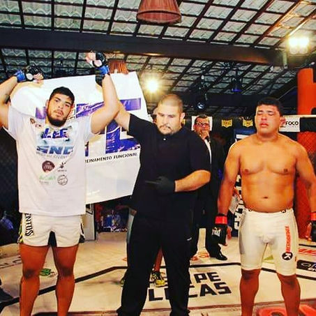 Carlos “Boi” finaliza Paulo Almeida em 30 segundos