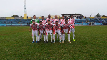 Atletas que fizeram parte da seleção de Santo Estevão no Intermunicipal participam de torneio no KM