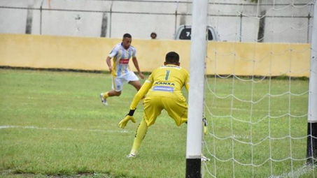Jequié vence de virada no retorno a elite do Baianão