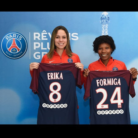 Jogadoras da seleção brasileira feminina mandam mensagem de apoio para seleção de Santo Estevão