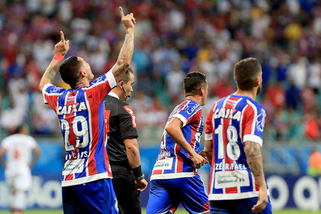 Bahia vence e matem 100% de aproveitamento em Salvador