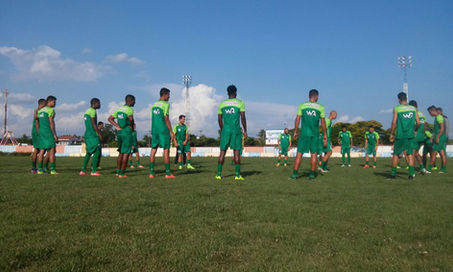 Fluminense de Feira realiza treinamentos em dois períodos em Santo Estevão nesta terça-feira