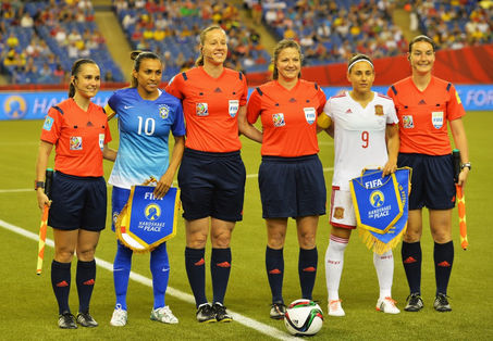 Seleção Feminina enfrenta Espanha e Islândia em amistoso