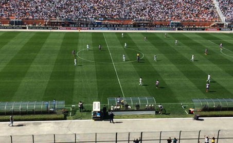 Com hat-trick de Bruno Henrique Santos derrota o Bahia