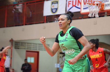 Em partida preparatória seleção feminina de basquete vence Angola
