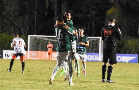 Vitória da Conquista derrota Santa Rita
e consegue primeiro triunfo na série D